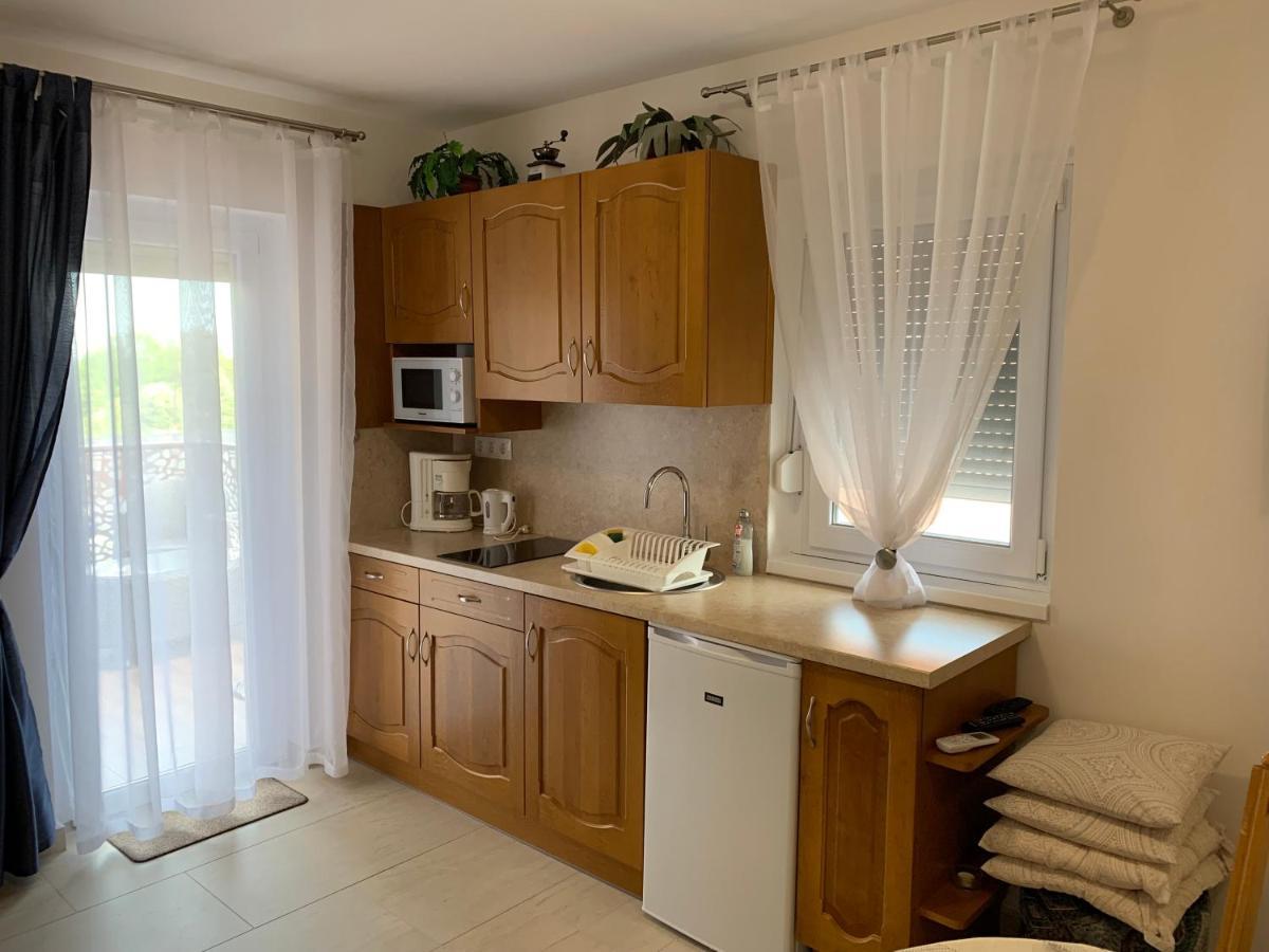 Dodi Apartman ザラカロシュ エクステリア 写真